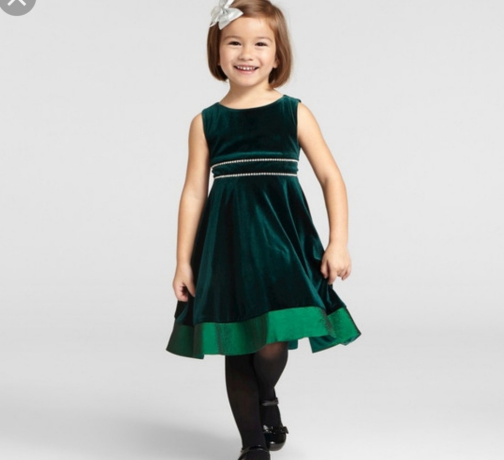 Green velvet Christmas dress